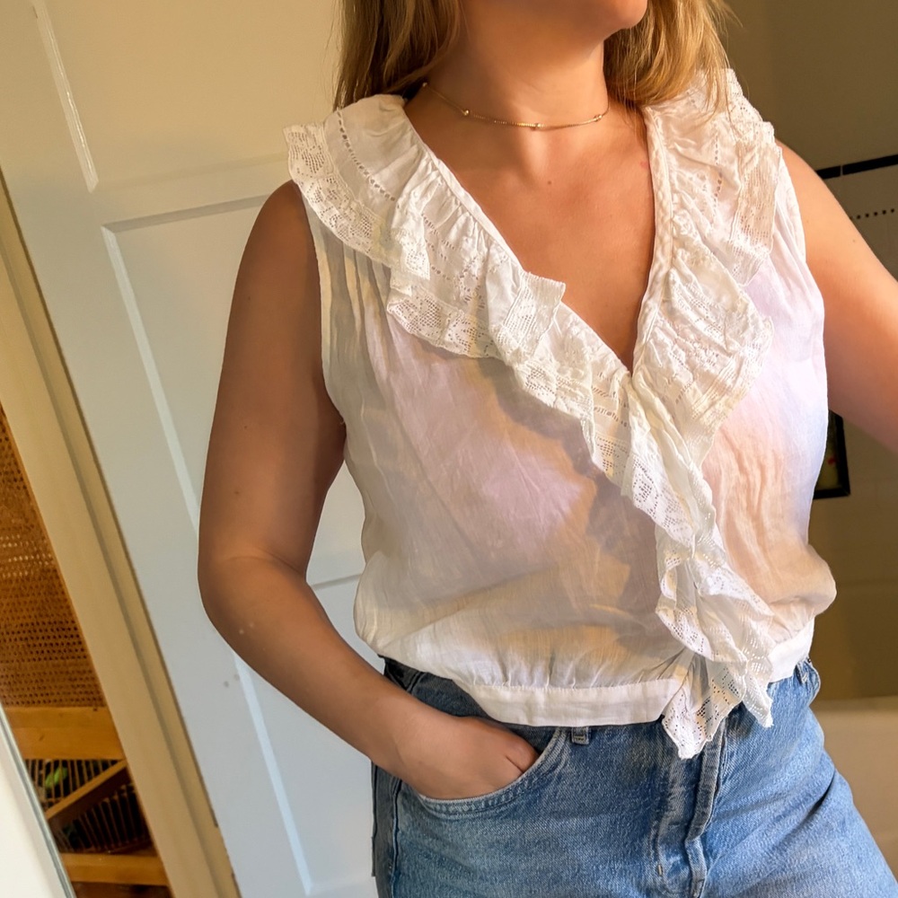 Dôen sleeveless linen ruffle top - Picture 2 of 6